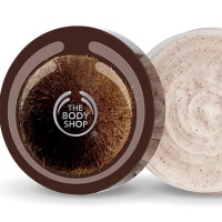 эксфолиатор The Body Shop’s Coconut Body Scrub